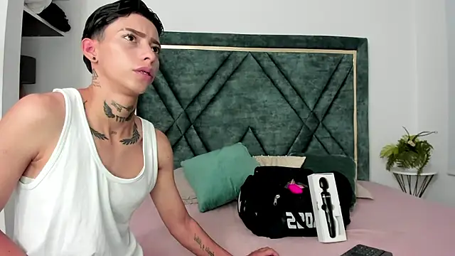 Snapshot of AmberAdams_ chatting on 02/04/25, 02:10 AmberAdams online show from 02/04/25, 02:10