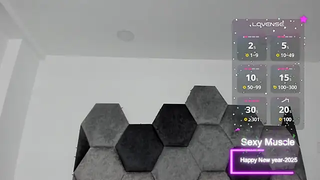 Snapshot of AmberAdams_ chatting on 02/15/25, 05:28 AmberAdams online show from 02/15/25, 05:28
