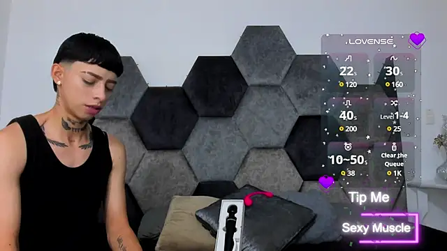 Snapshot of AmberAdams_ chatting on 03/03/25, 02:04 AmberAdams online show from 03/03/25, 02:04