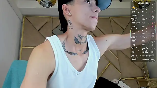 Snapshot of AmberAdams_ chatting on 09/11/25, 04:18 AmberAdams online show from 09/11/25, 04:18