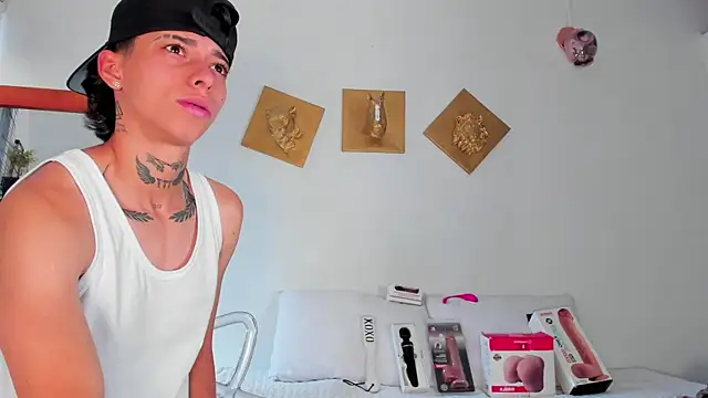 AmberAdams  online show from 02/12/26, 04:35