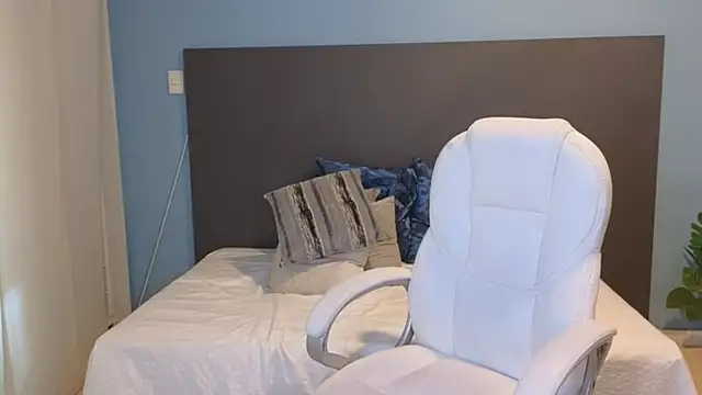 maiaa ruiz online show from 01/11/25, 04:57