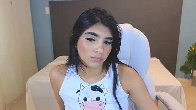 maiaa ruiz online show from 01/17/25, 01:46