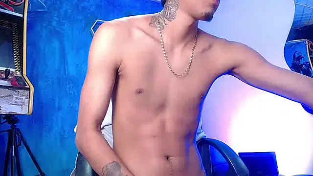 Snapshot of Liam_lee chatting on 12/28/24, 12:35 Liam lee online show from 12/28/24, 12:35