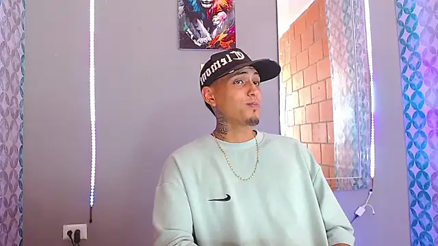 Liam lee online show from 04/23/26, 07:38
