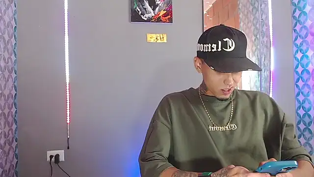 Liam lee online show from 05/15/26, 08:49