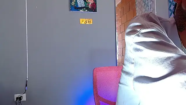 Liam lee online show from 05/26/26, 09:33