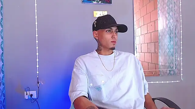 Liam lee online show from 06/26/26, 08:13