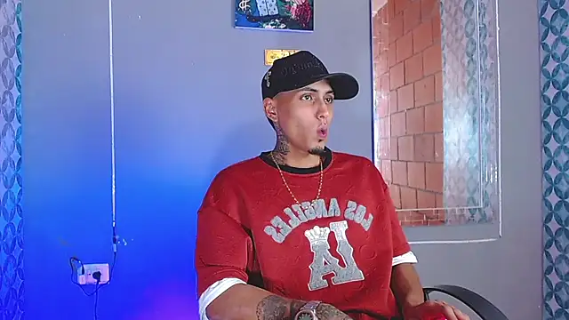 Liam lee online show from 07/25/26, 09:34