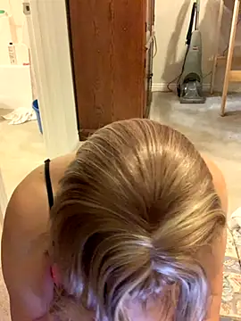 Snapshot of balad13 chatting on 09/23/25, 01:52 balad13 online show from 09/23/25, 01:52