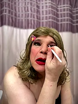 Snapshot of balad13 chatting on 12/20/25, 04:14 balad13 online show from 12/20/25, 04:14