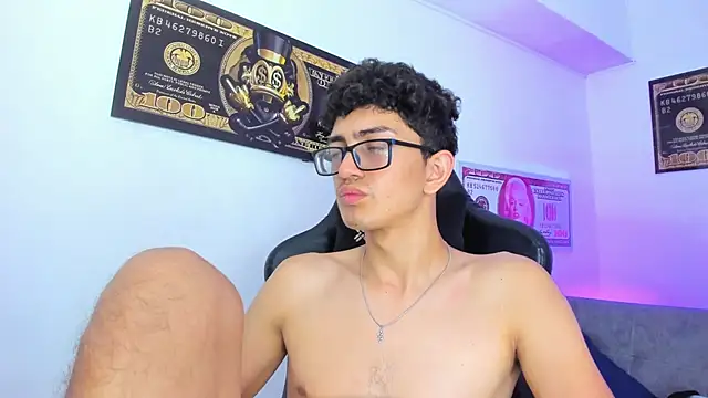 TylerWhite  online show from 03/11/25, 06:00