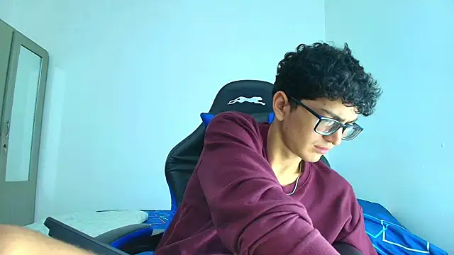 TylerWhite  online show from 03/21/25, 03:22