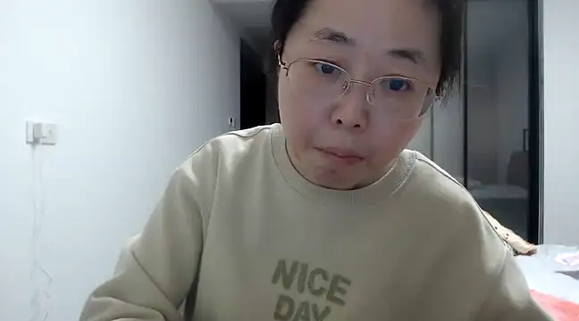 Snapshot of sonyx chatting on 01/07/25, 03:23 sonyx online show from 01/07/25, 03:23