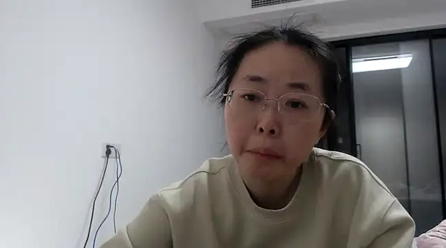 Snapshot of sonyx chatting on 02/06/25, 04:03 sonyx online show from 02/06/25, 04:03