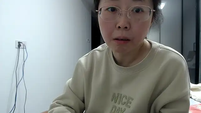 Snapshot of sonyx chatting on 02/21/25, 03:32 sonyx online show from 02/21/25, 03:32