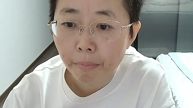 Snapshot of sonyx chatting on 10/01/25, 03:29 sonyx online show from 10/01/25, 03:29