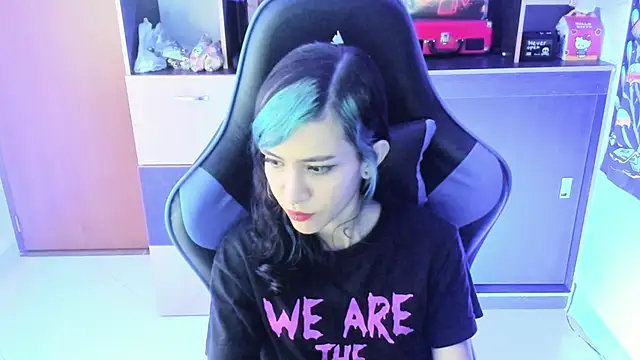 Badxbitch online show from 03/25/26, 04:40