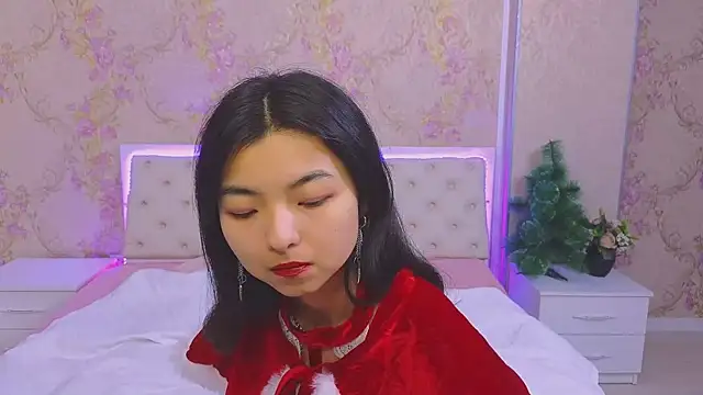 Shy Kira online show from 12/21/24, 12:27