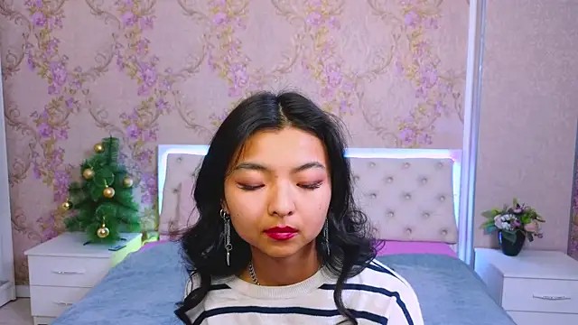 Shy Kira online show from 01/05/25, 06:35