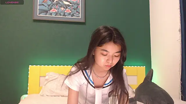 Snapshot of Shy_Kira chatting on 03/10/26, 11:48 Shy Kira online show from 03/10/26, 11:48