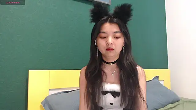 Snapshot of Shy_Kira chatting on 04/20/26, 09:56 Shy Kira online show from 04/20/26, 09:56