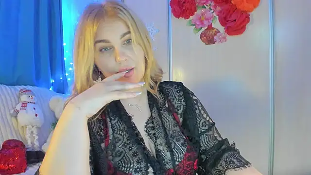 CoraSwon online show from 01/02/25, 07:18