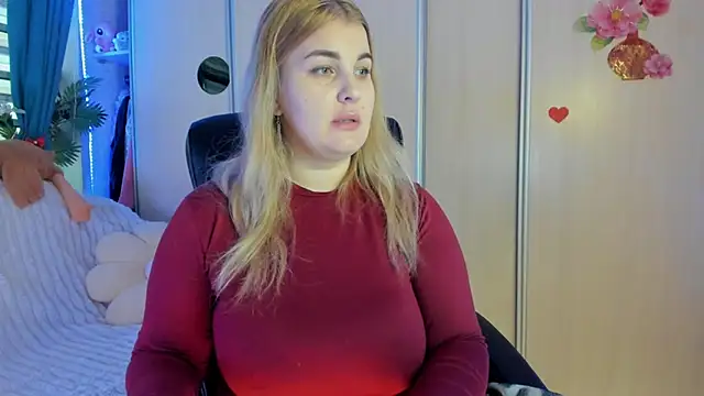 CoraSwon online show from 02/17/26, 07:38