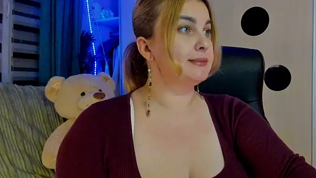 CoraSwon online show from 03/26/26, 06:02