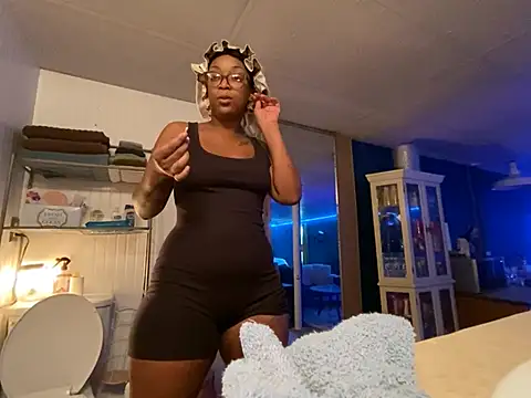 KLoveeee online show from 08/04/26, 01:46