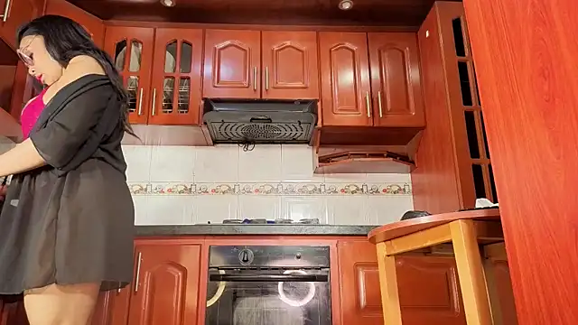 AmberNix online show from 04/01/26, 02:36