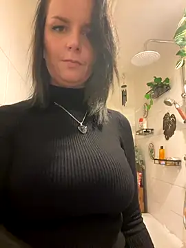 Snapshot of Off__Melonenmandy chatting on 11/28/25, 07:38 Off Melonenmandy online show from 11/28/25, 07:38