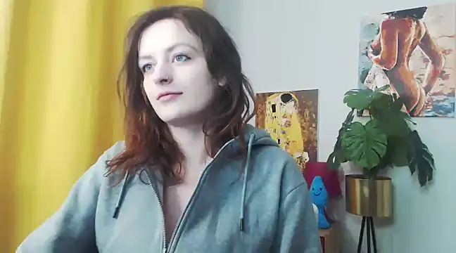 Snapshot of juicyNadine chatting on 12/11/24, 06:14 juicyNadine online show from 12/11/24, 06:14