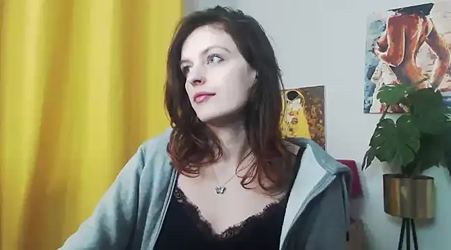 Snapshot of juicyNadine chatting on 01/02/25, 06:29 juicyNadine online show from 01/02/25, 06:29