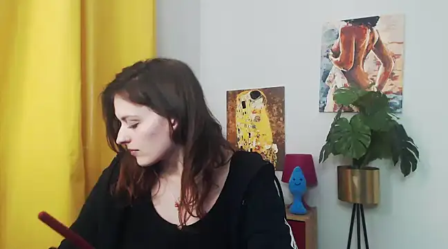 Snapshot of juicyNadine chatting on 01/13/25, 12:24 juicyNadine online show from 01/13/25, 12:24