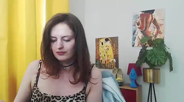 Snapshot of juicyNadine chatting on 01/17/25, 12:42 juicyNadine online show from 01/17/25, 12:42