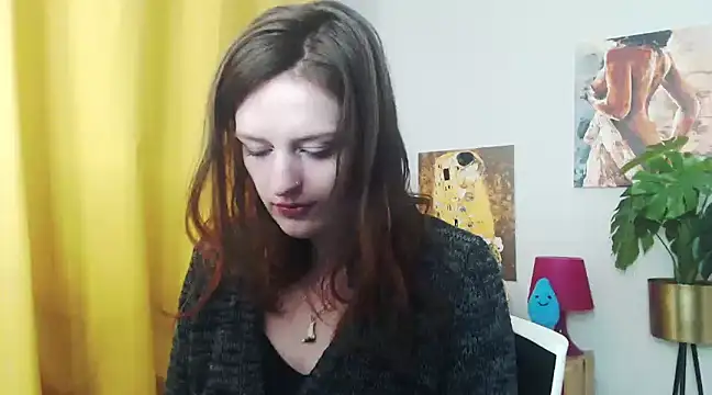 Snapshot of juicyNadine chatting on 01/27/25, 06:41 juicyNadine online show from 01/27/25, 06:41