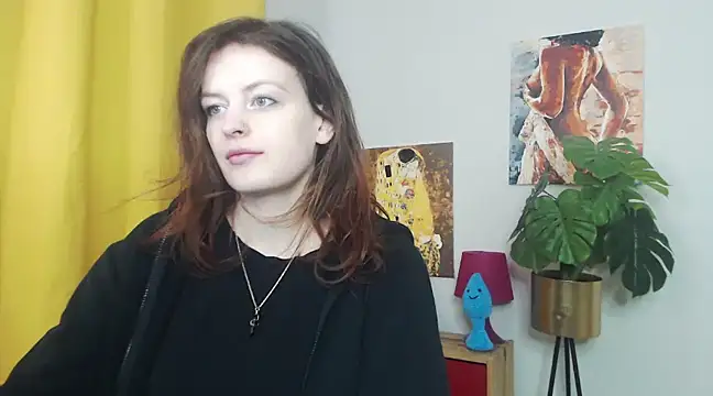 Snapshot of juicyNadine chatting on 02/14/25, 06:12 juicyNadine online show from 02/14/25, 06:12