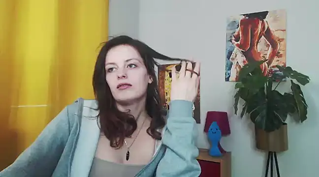 Snapshot of juicyNadine chatting on 02/22/25, 10:18 juicyNadine online show from 02/22/25, 10:18