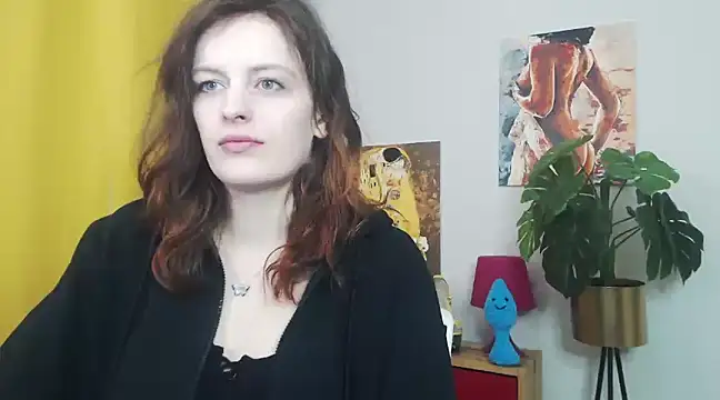 Snapshot of juicyNadine chatting on 03/10/25, 06:16 juicyNadine online show from 03/10/25, 06:16