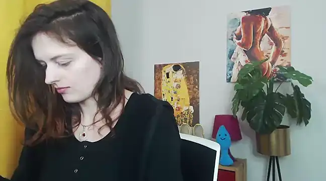 Snapshot of juicyNadine chatting on 03/14/25, 09:24 juicyNadine online show from 03/14/25, 09:24