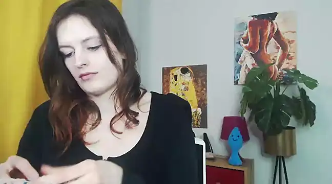 Snapshot of juicyNadine chatting on 03/19/25, 09:17 juicyNadine online show from 03/19/25, 09:17