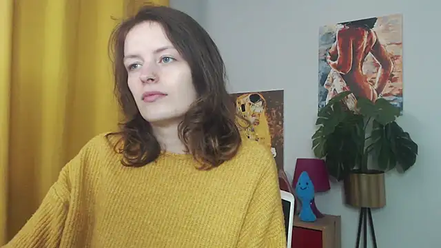 Snapshot of juicyNadine chatting on 10/06/25, 04:43 juicyNadine online show from 10/06/25, 04:43