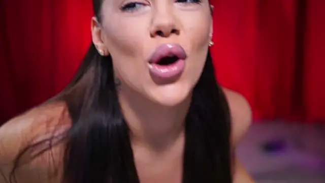 Snapshot of NatyDesiree chatting on 01/20/25, 07:25 NatyDesiree online show from 01/20/25, 07:25