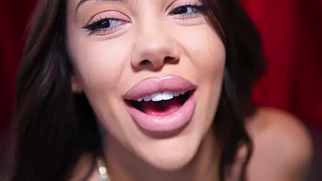 Snapshot of NatyDesiree chatting on 01/26/25, 10:57 NatyDesiree online show from 01/26/25, 10:57