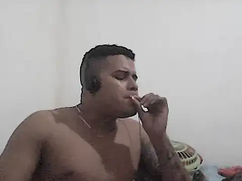 SaucyAffair0 online show from 12/31/24, 02:51