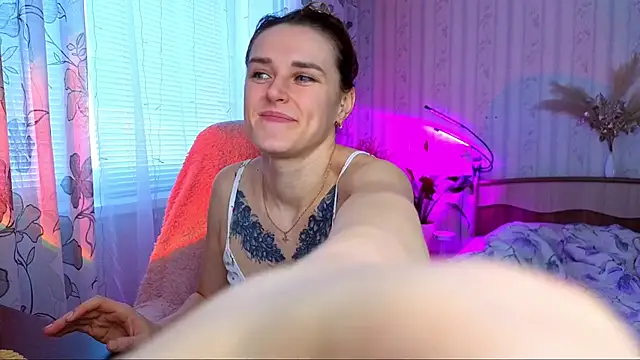 Bella  Swoon online show from 02/07/26, 04:05