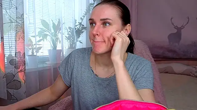 Bella  Swoon online show from 05/13/26, 04:54