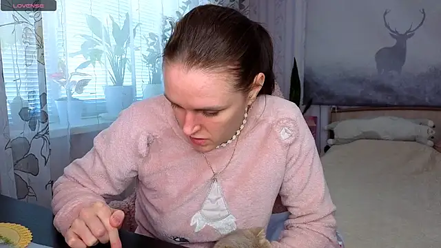 Bella  Swoon online show from 05/14/26, 04:52
