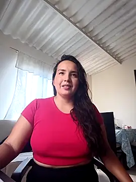 Snapshot of allison-dreams chatting on 02/14/25, 07:33 allison-dreams online show from 02/14/25, 07:33